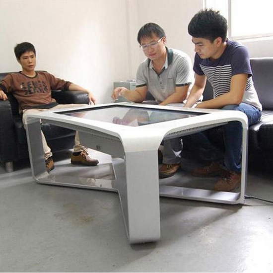 Meja multisentuh untuk bisnis