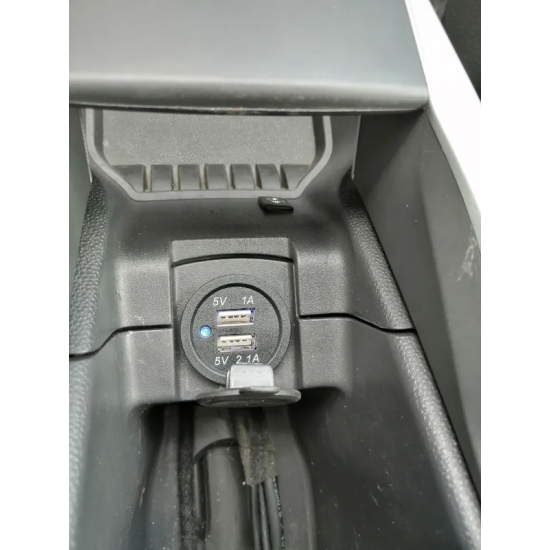 USB зарядное устройство для водного транспорта USB зарядное устройство для водного транспорта