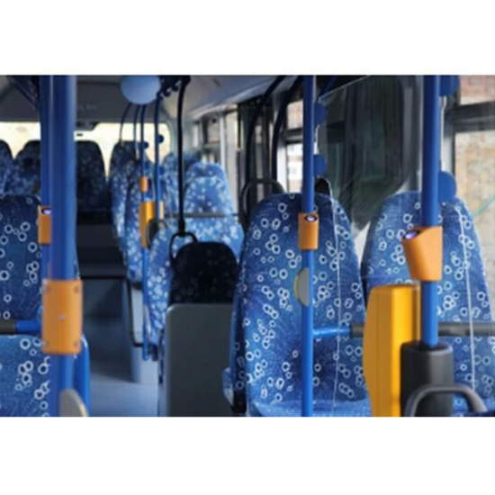 Soket pengisian daya USB untuk transportasi umum
