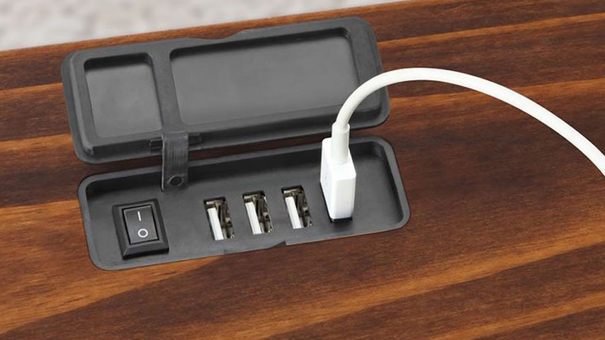 شاحن USB مدمج في مقعد خارجي شاحن USB مدمج في مقعد خارجي